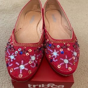 Tribeca Kenneth Cole "Jade Red" Satin Flats 9.5